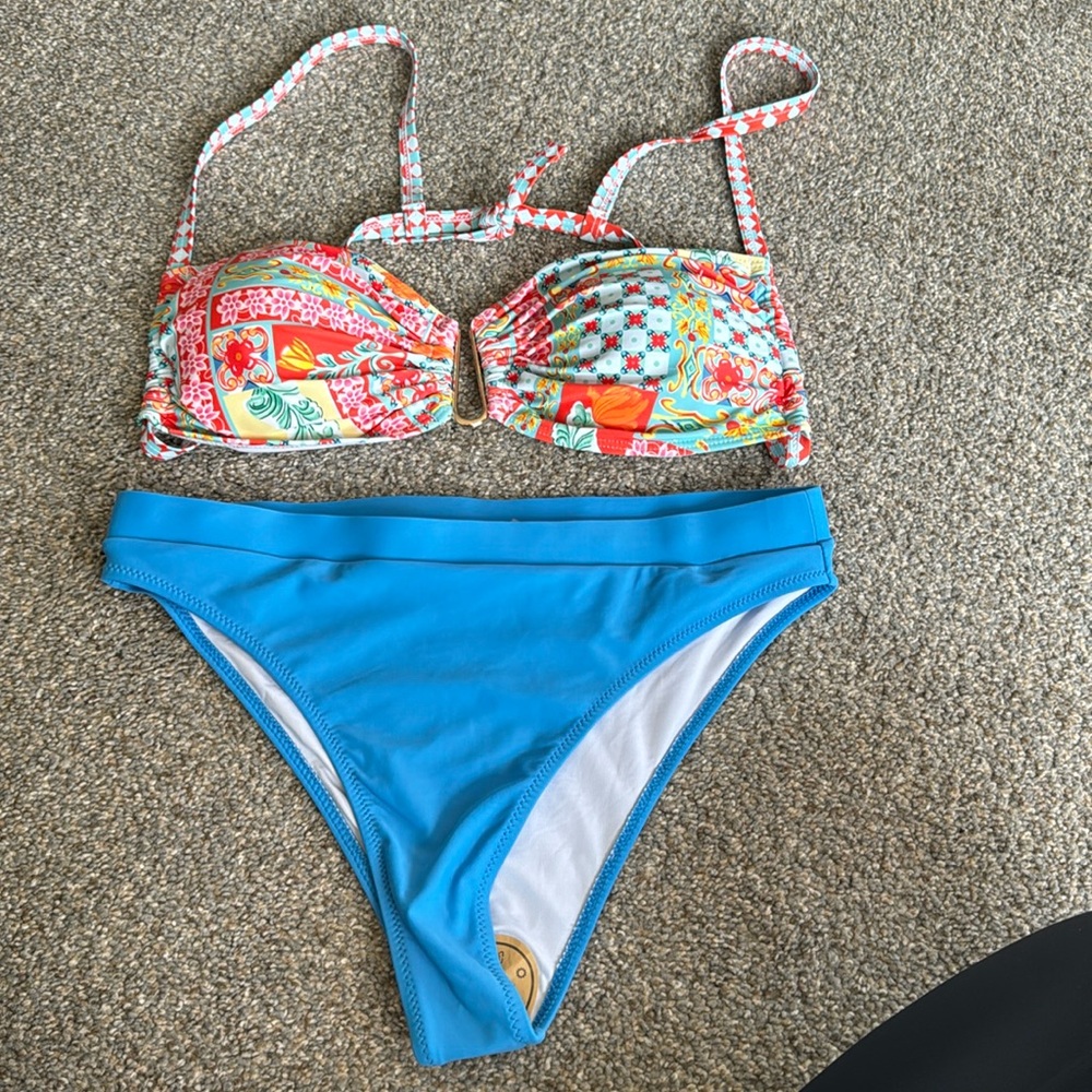 Amazon brand two piece.  NWOT . Size xl.